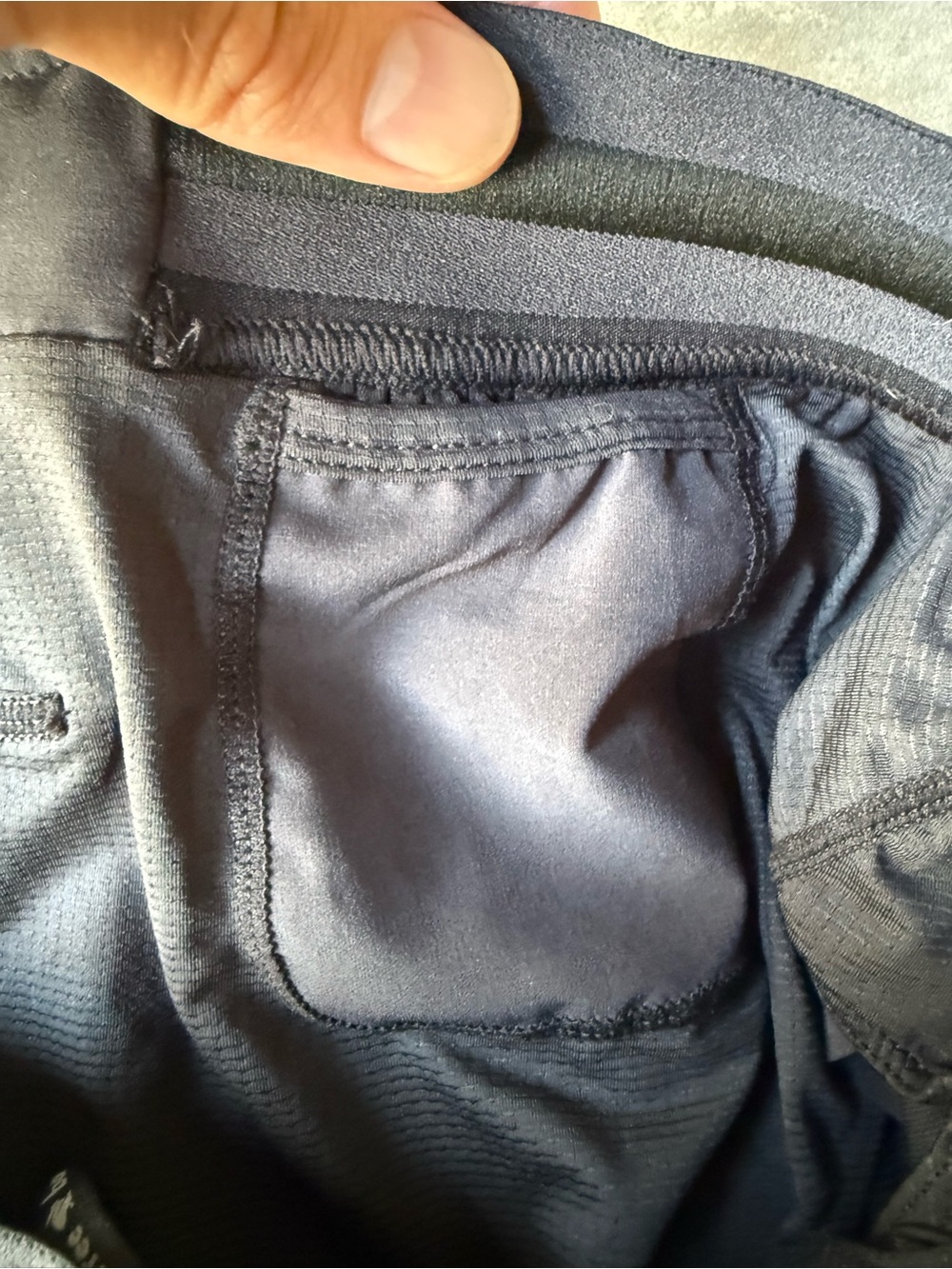 Men’s Rabbit Black Running Shorts - Lightweight Performance - Picture 6 of 10